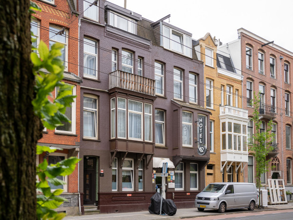 Aadam Wilhelmina Hotel