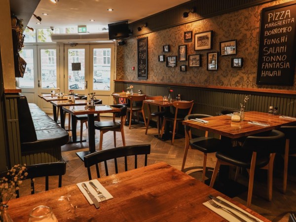 Hotel Cafe Corner House